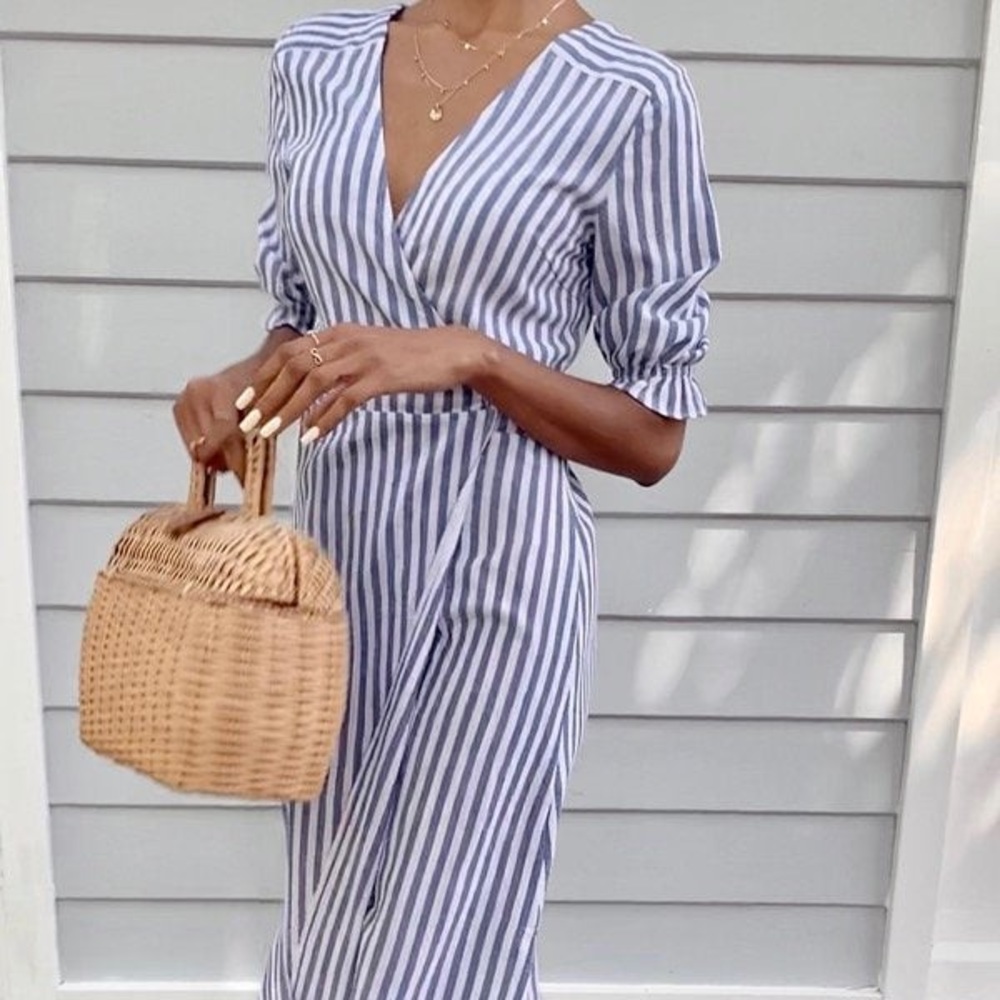 NWOT All The Wild Roses Lia Indigo Stripe Linen Wrap Dress Size 10